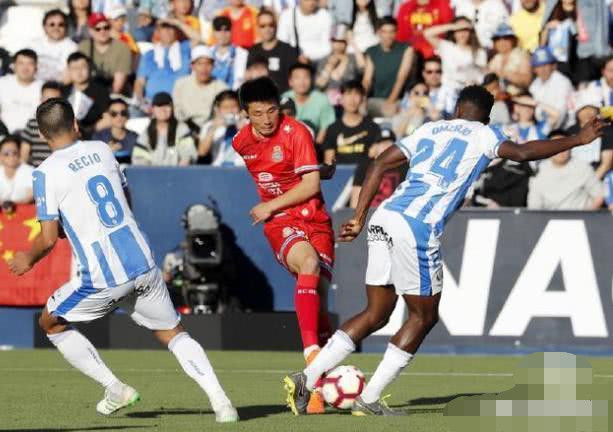  阿森纳老队长挺身而出，关键进球帮助球队全身而退