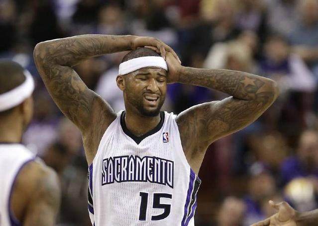  恩比德统治内线76人轻取魔术锁定东部第二  